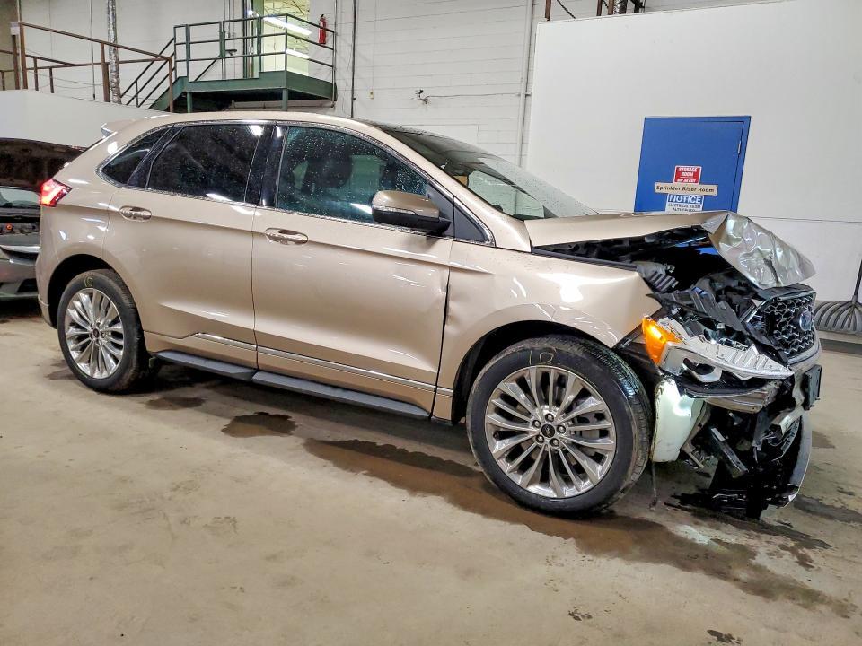 2021 Ford Edge Titanium