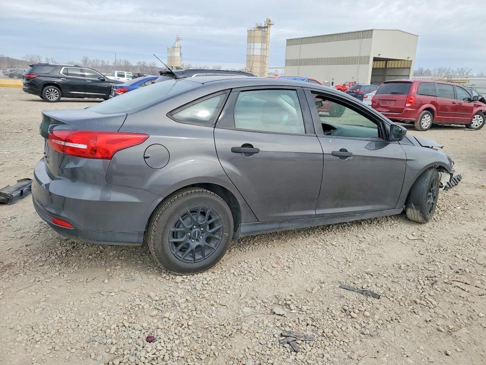 2016 Ford Focus s