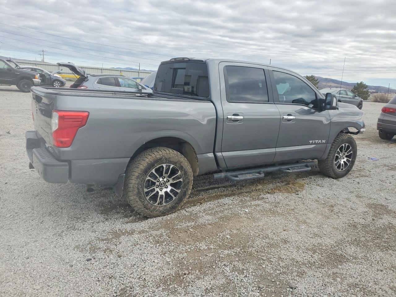 2021 Nissan Titan SV