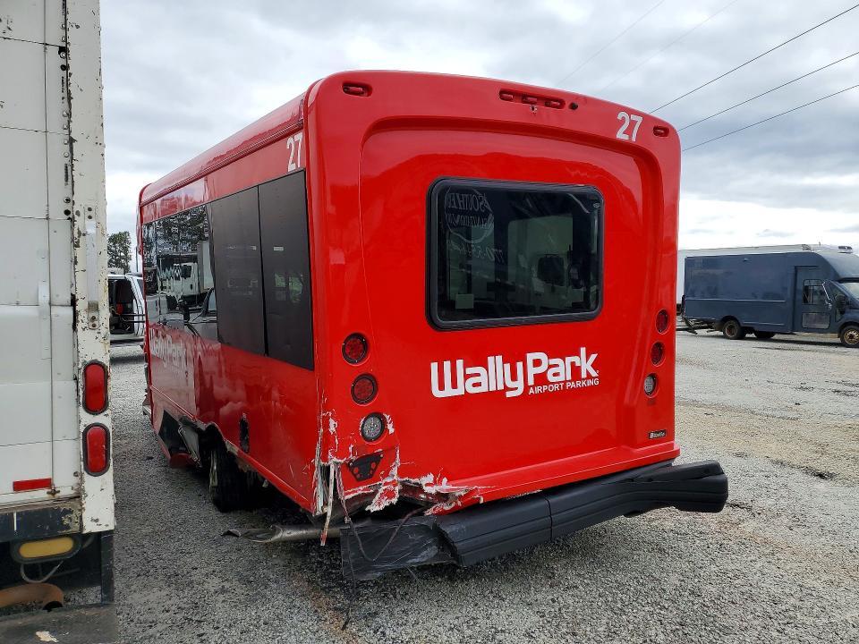 2025 Ford Econoline E450 Super Duty Cutaway Van