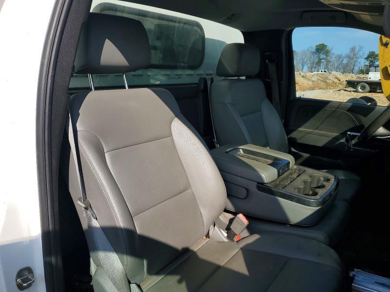 2015 Chevrolet Silverado Utility / Service Truck