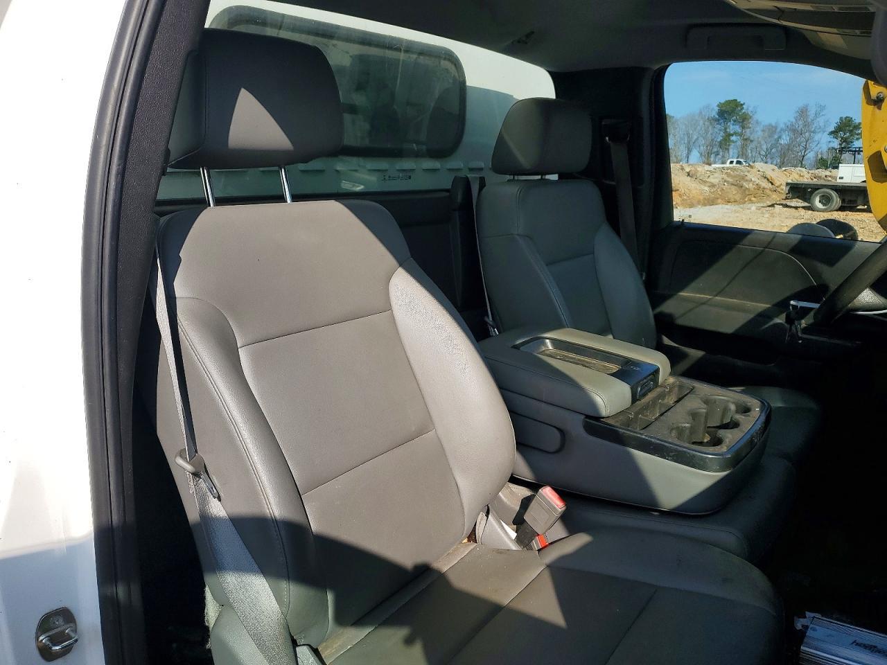 2015 Chevrolet Silverado Utility / Service Truck