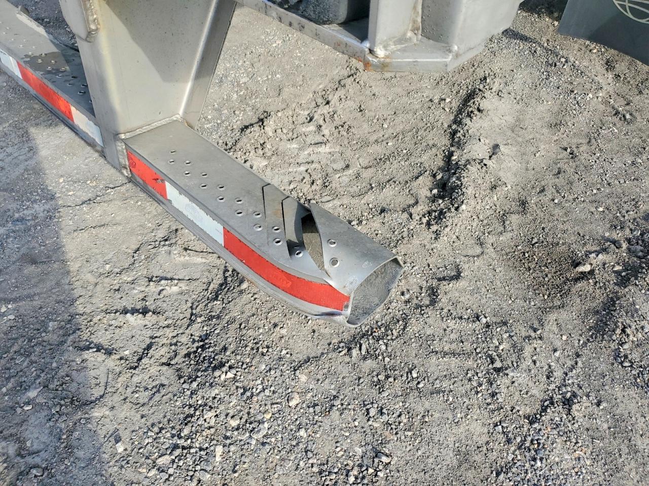 2021 Utility VS2DX DRY Van Trailer