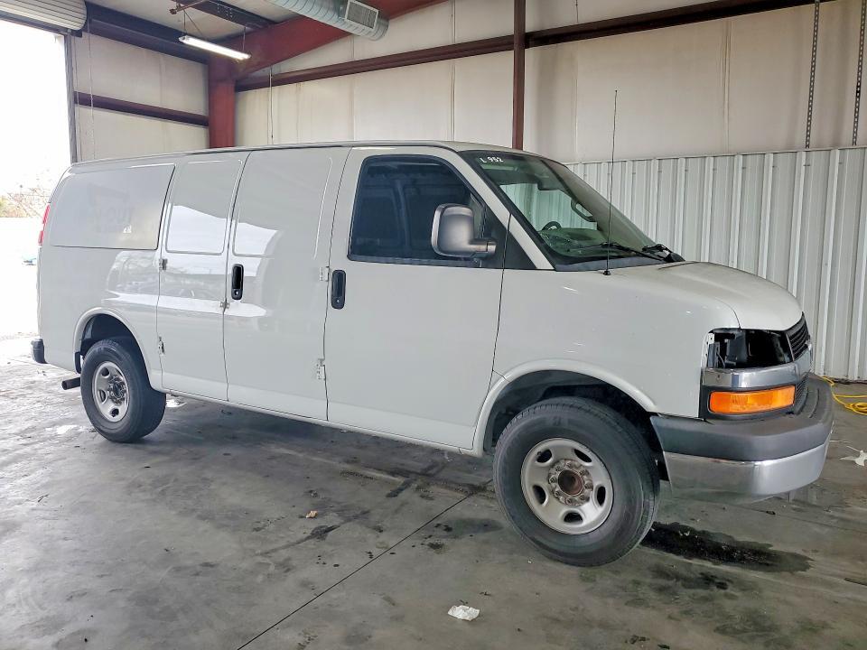 2016 Chevrolet Express 3500 Cargo Delivery van