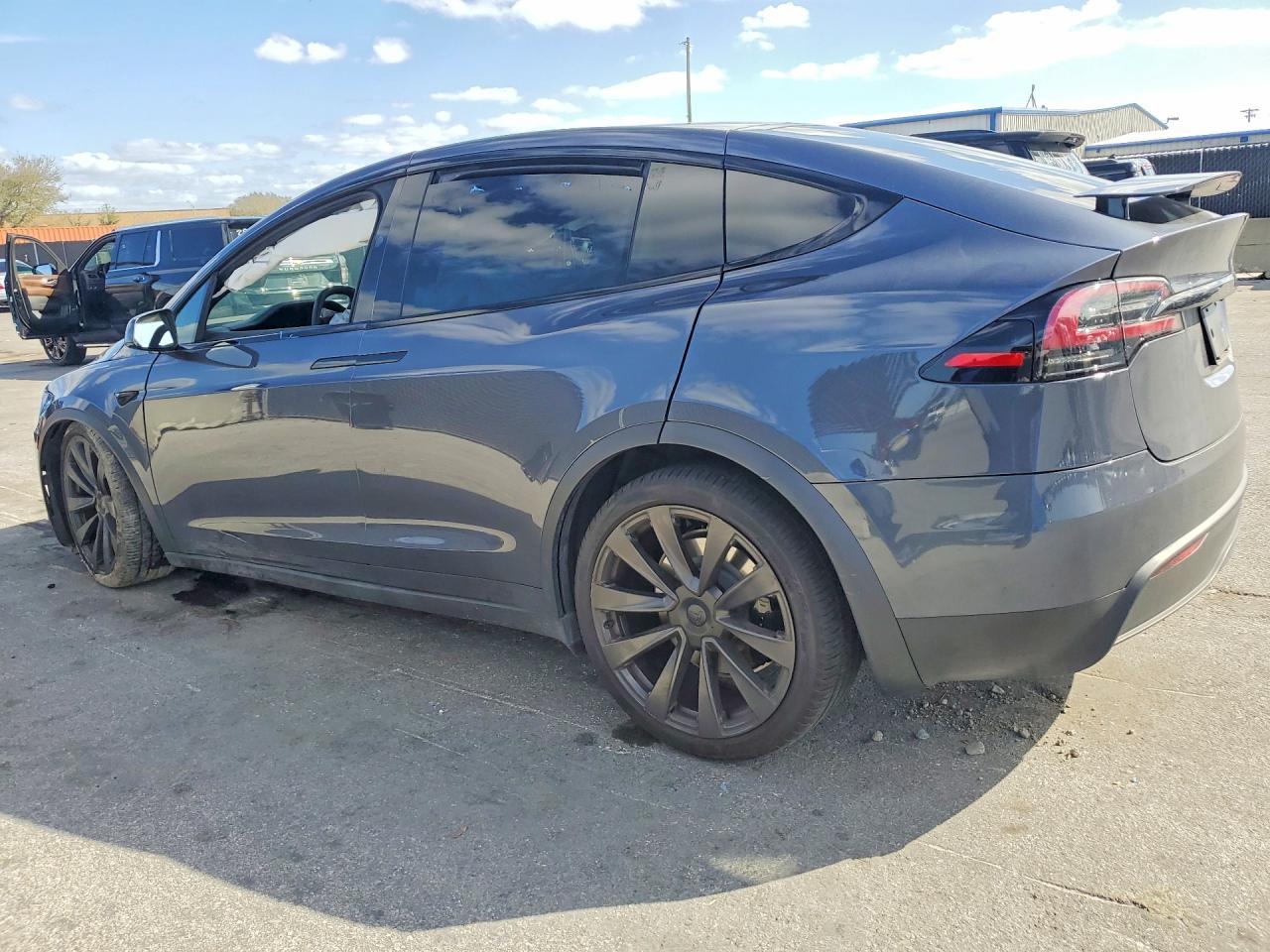 2023 Tesla Model x