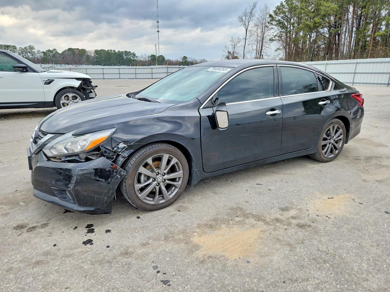 2018 Niss Altima 2.0 sr