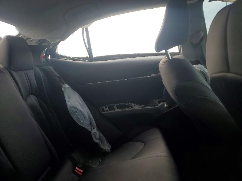 2020 Toyota Camry le