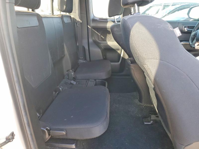 2022 Toyota Tacoma Access cab