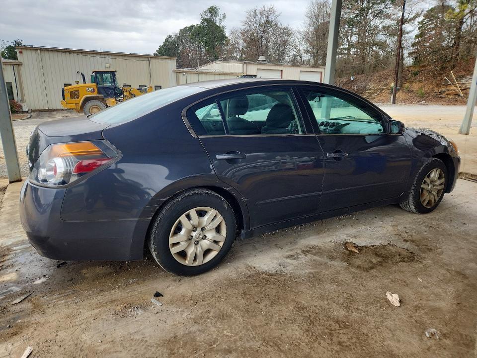 2012 Niss Altima