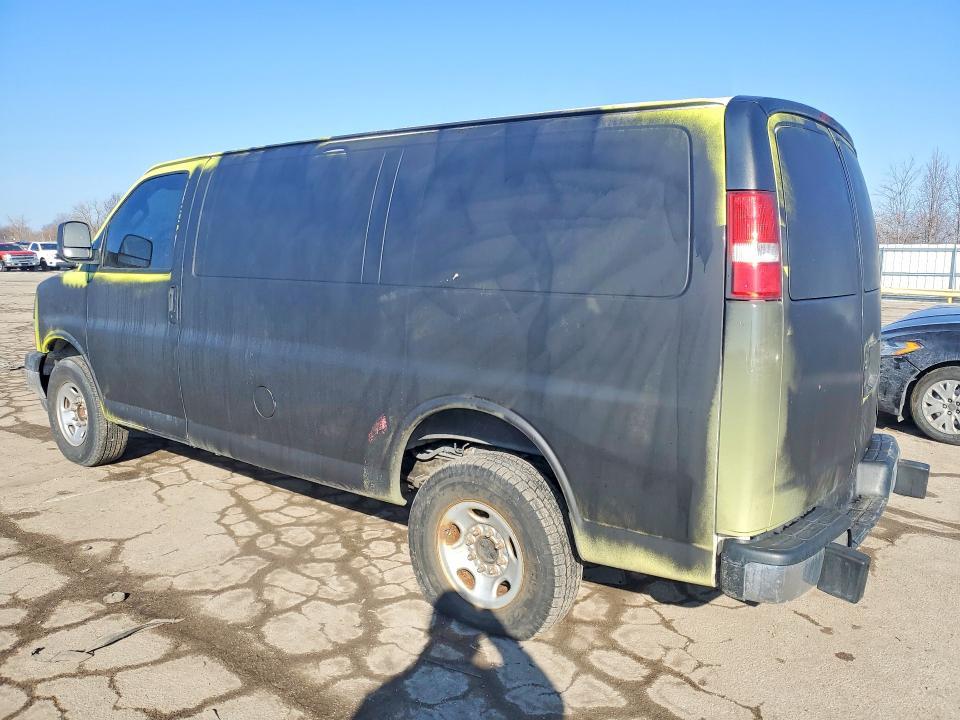 2020 Chevrolet Express G2500