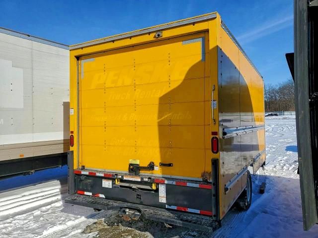 2023 Ford Econoline E350 Super Duty Cutaway Van