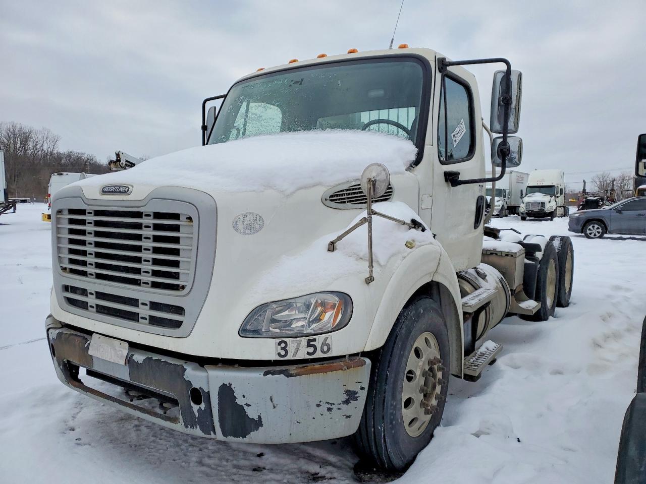 2017 Freightliner Business Class M2 Semi Truck