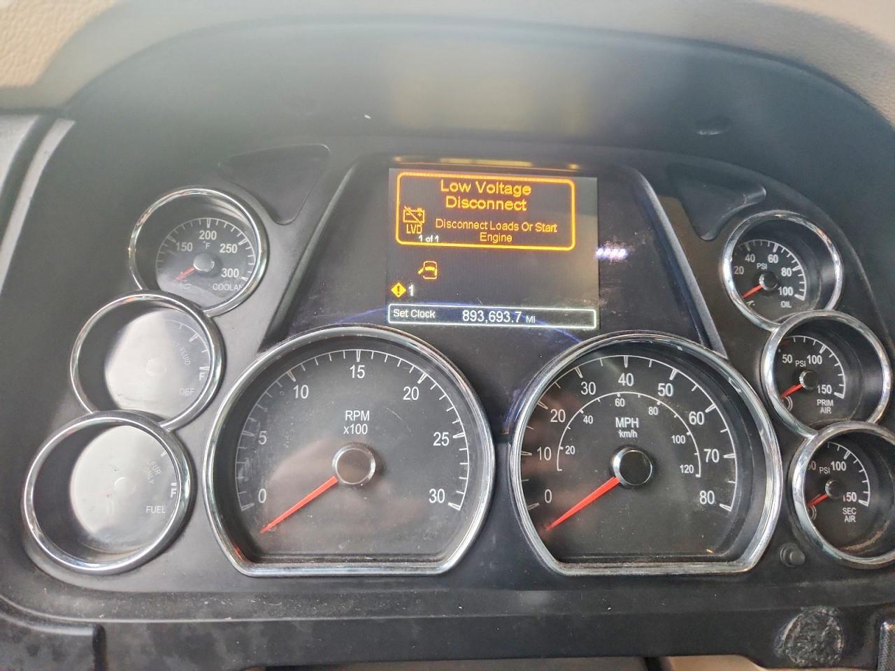 2015 Peterbilt Tractor 2015 Peterbilt 579 Semi Truck