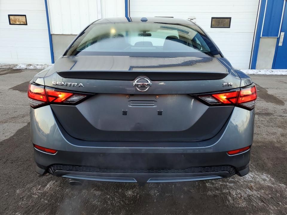 2022 Nissan Sentra sr