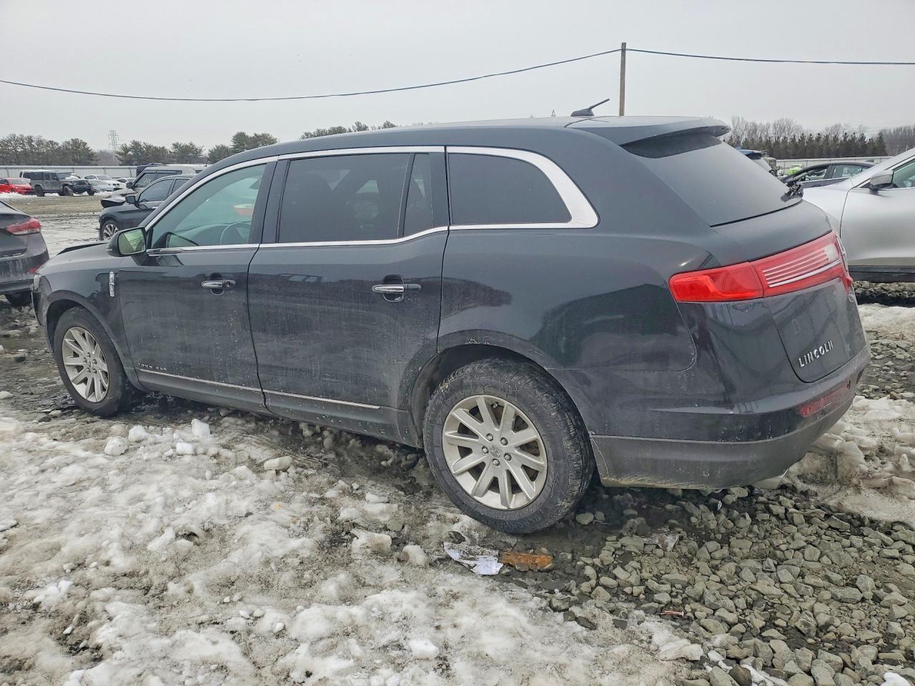 2015 Lincoln MKT
