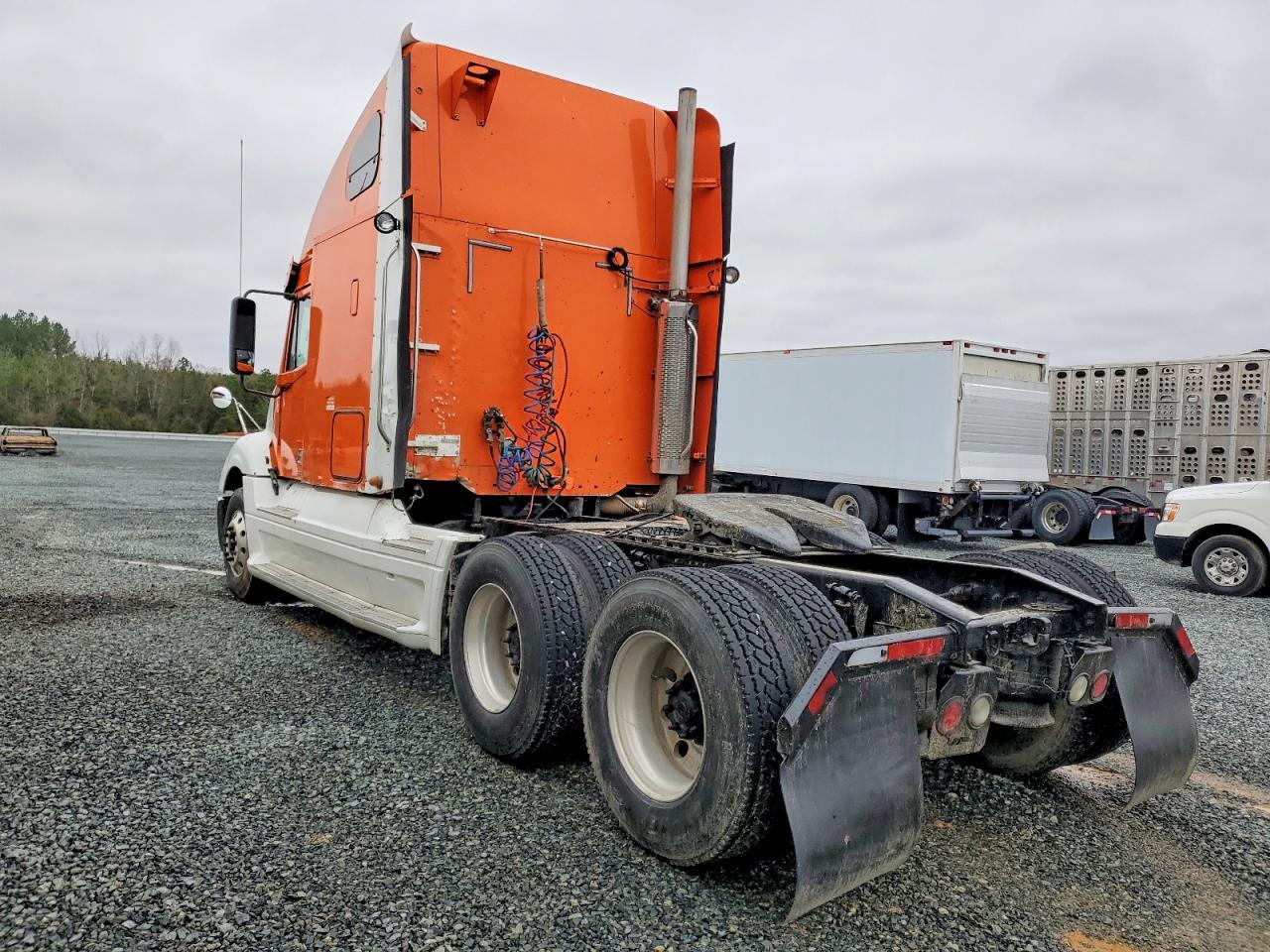 2012 Freigliner 2012 Freightliner Columbia Semi Truck