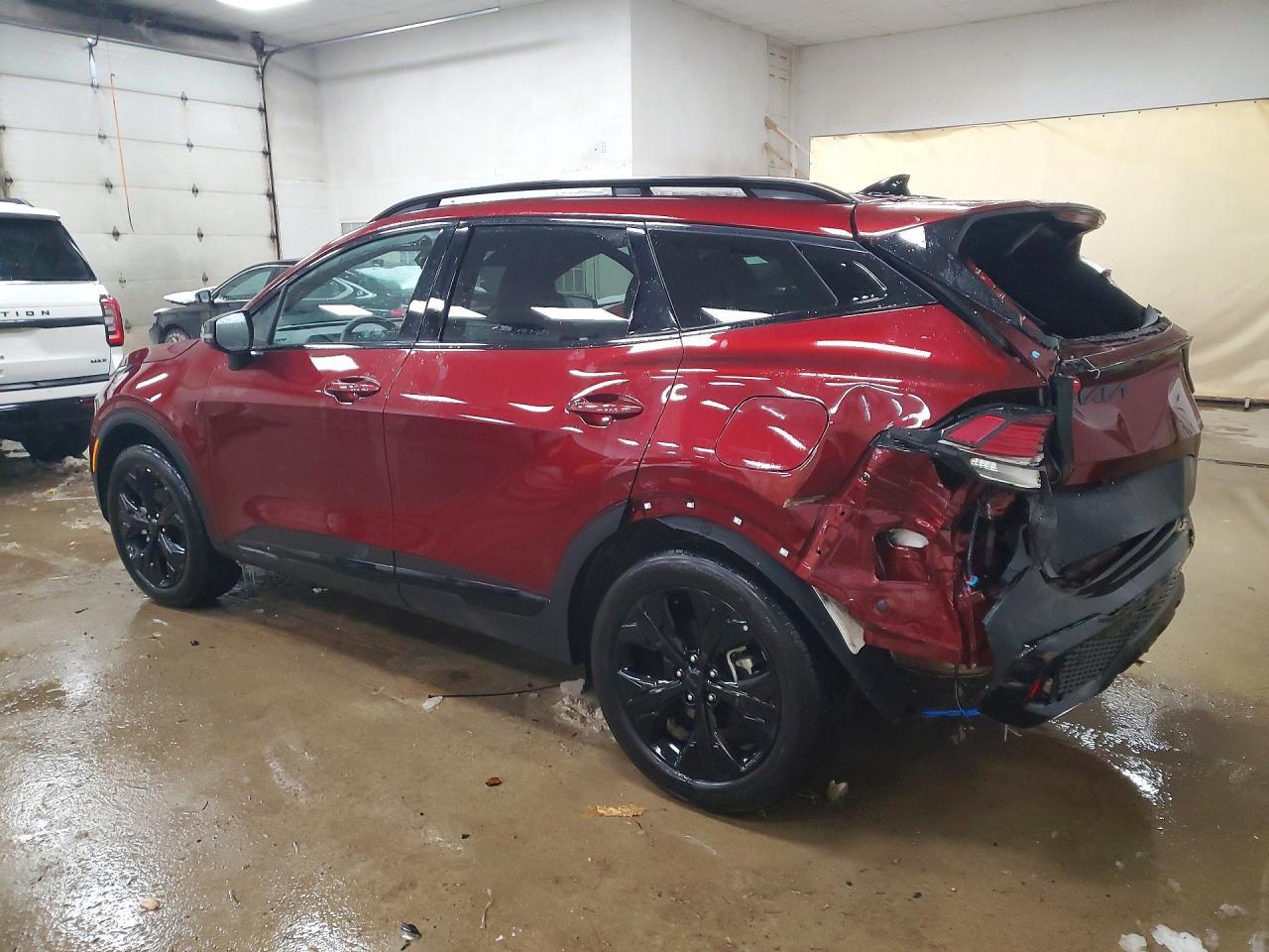 2025 KIA Sportage X-line