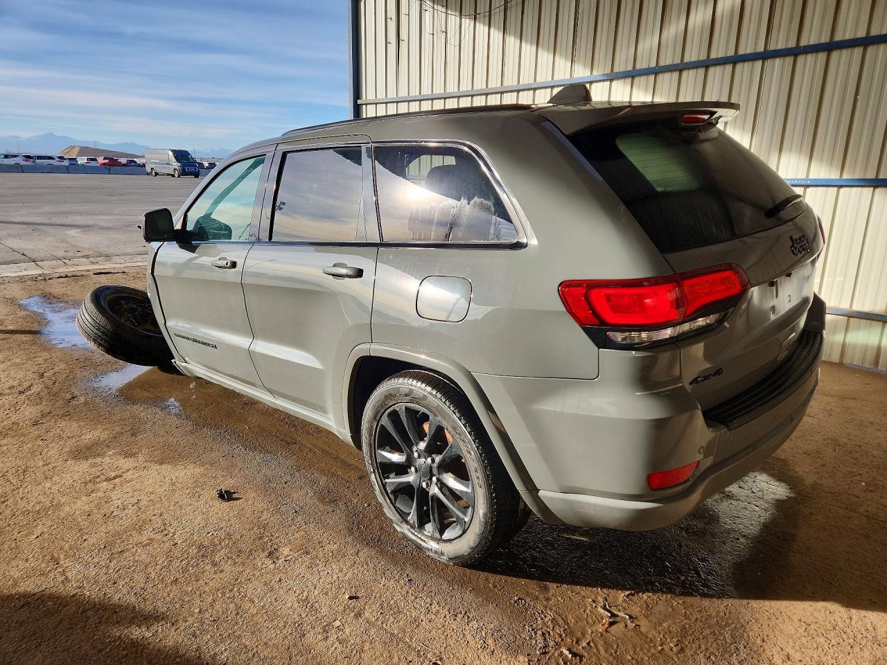 2020 Jeep Grand Cherokee Laredo