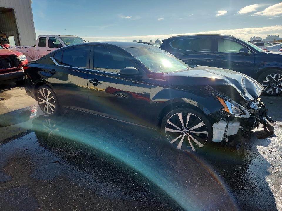 2019 Nissan Altima sr