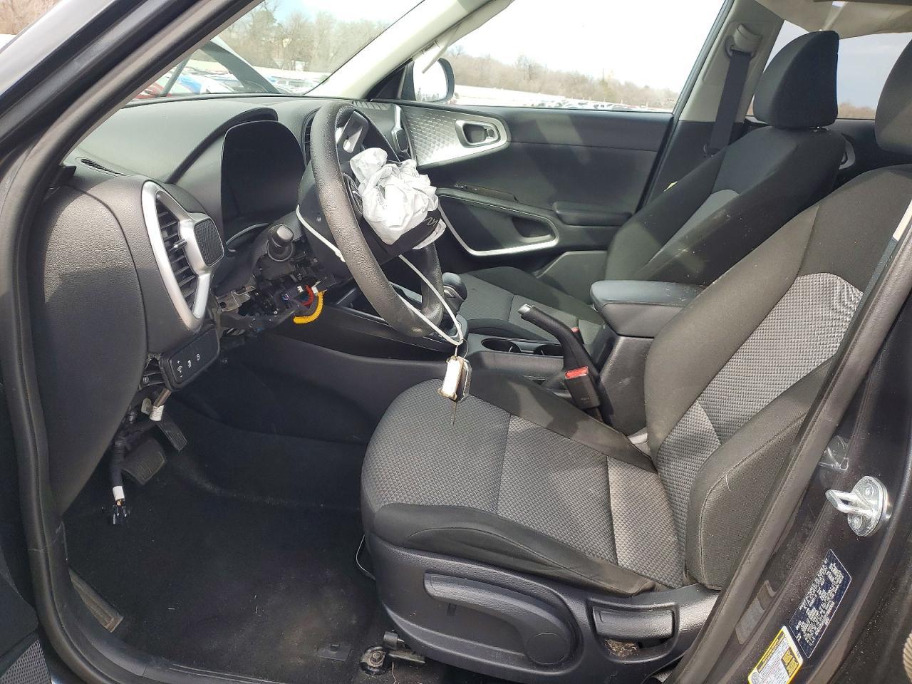 2023 KIA Soul lx