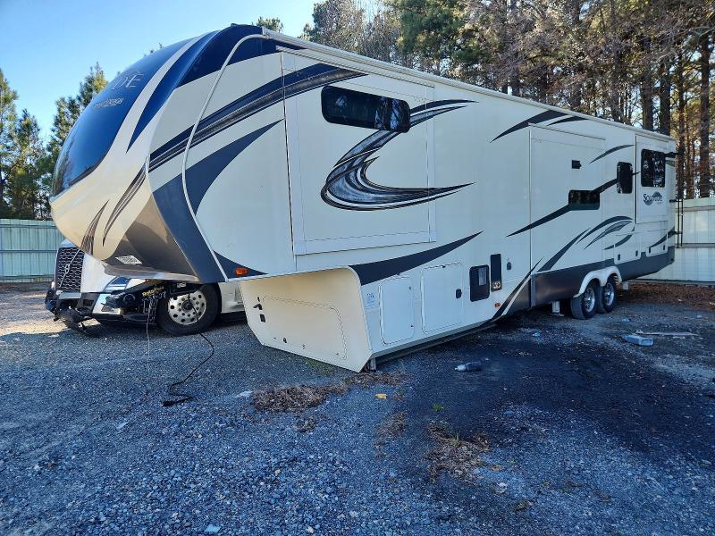 2019 Grand Desi Gn Solitude Camper