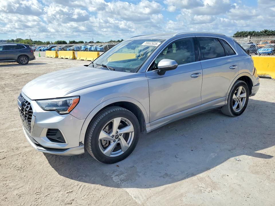 2021 Audi Q3 Premium 40