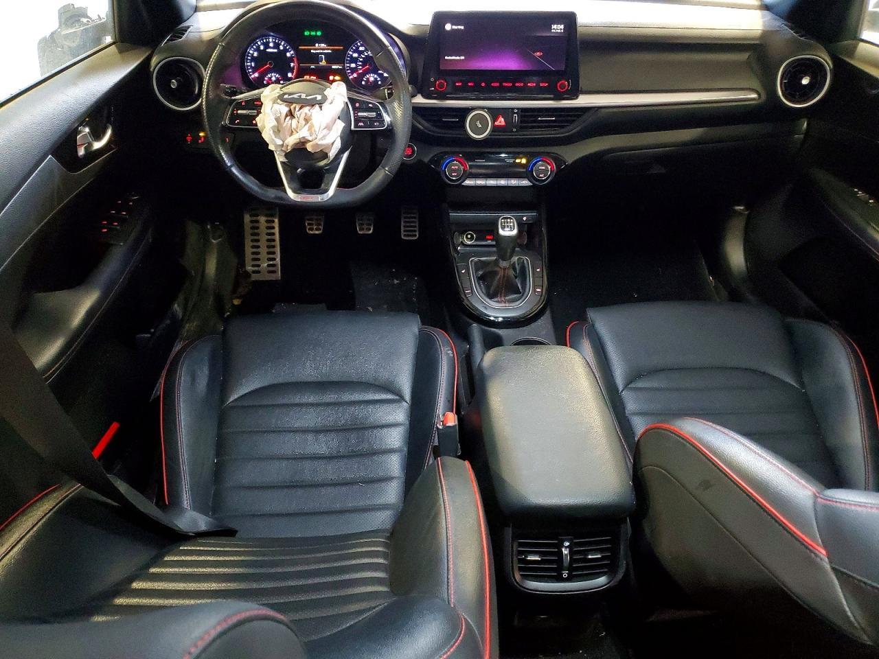 2022 KIA Forte gt