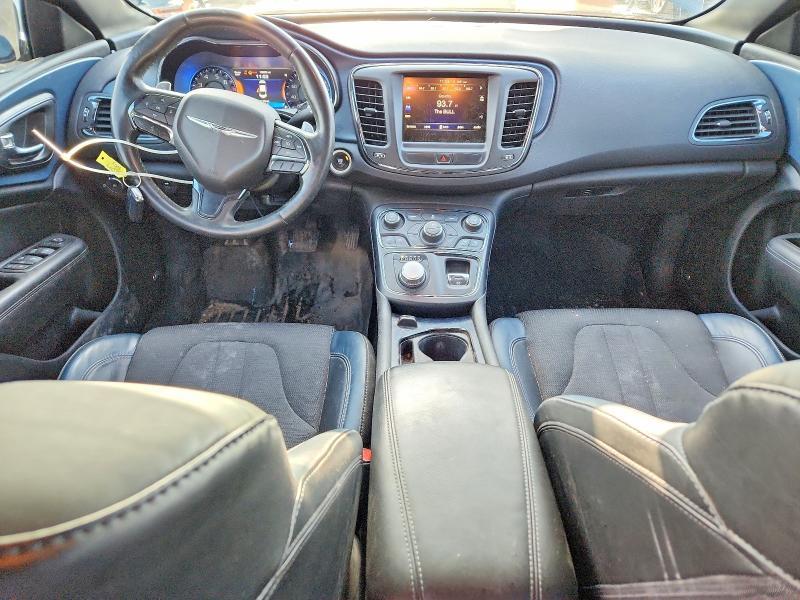 2015 Chrysler 200 s