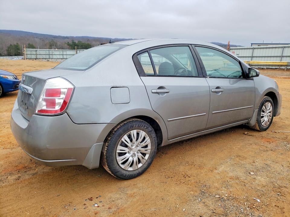 2010 Niss Sentra