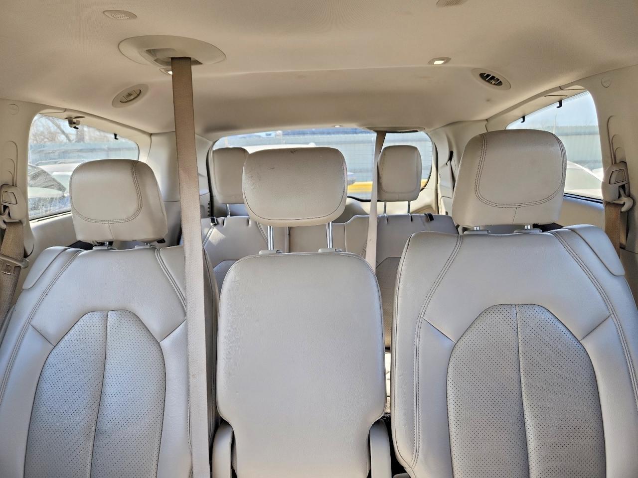 2017 Chrysler Pacifica Touring l Plus