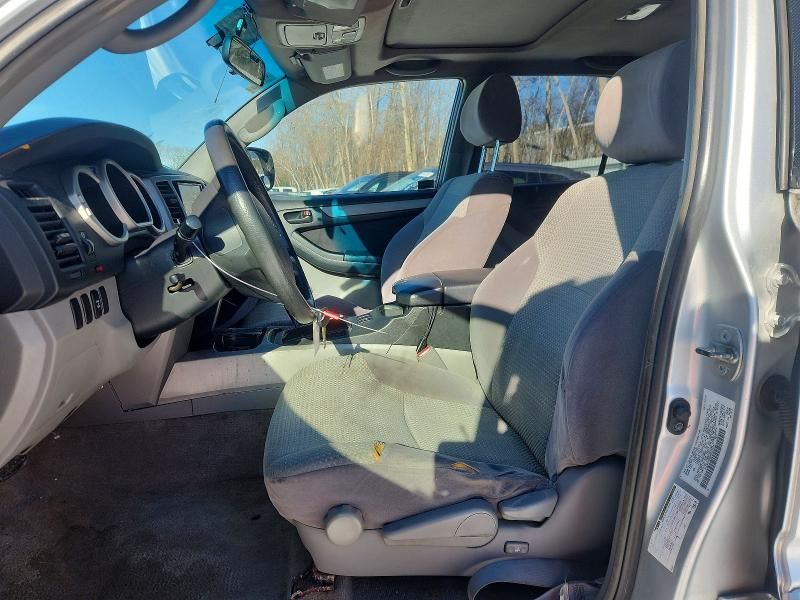 2004 Toyota 4runner SR5