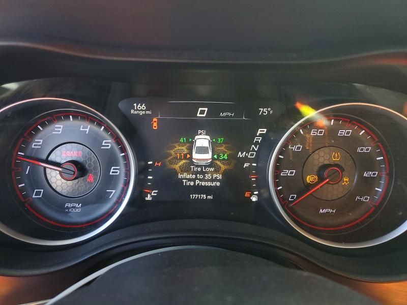 2015 Dodge Charger se