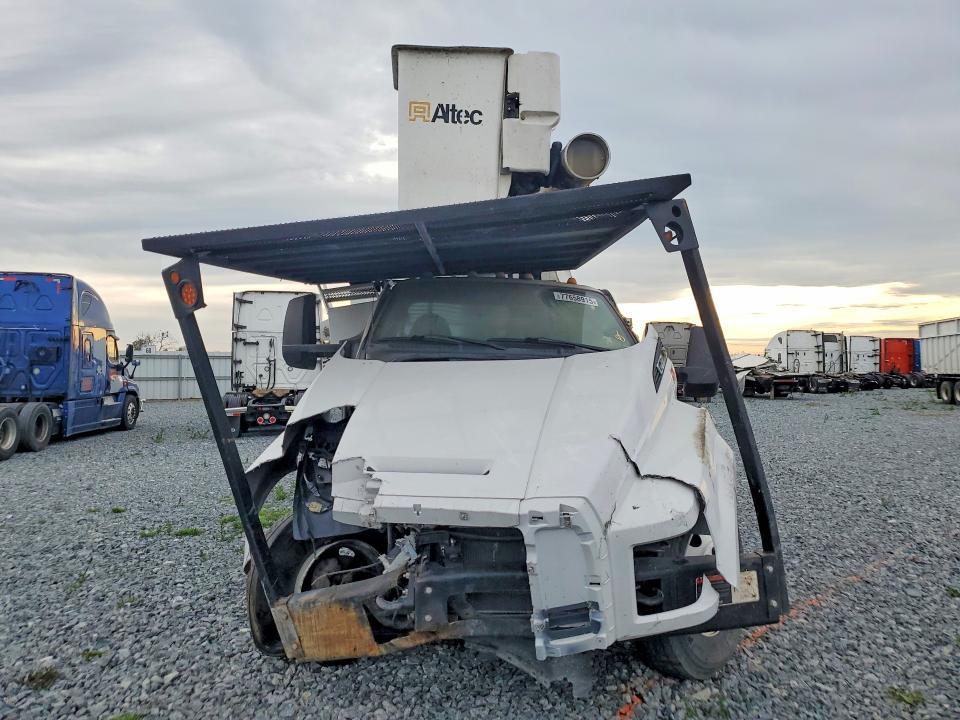 2022 Ford F750 Super Duty Forestry Bucket Truck