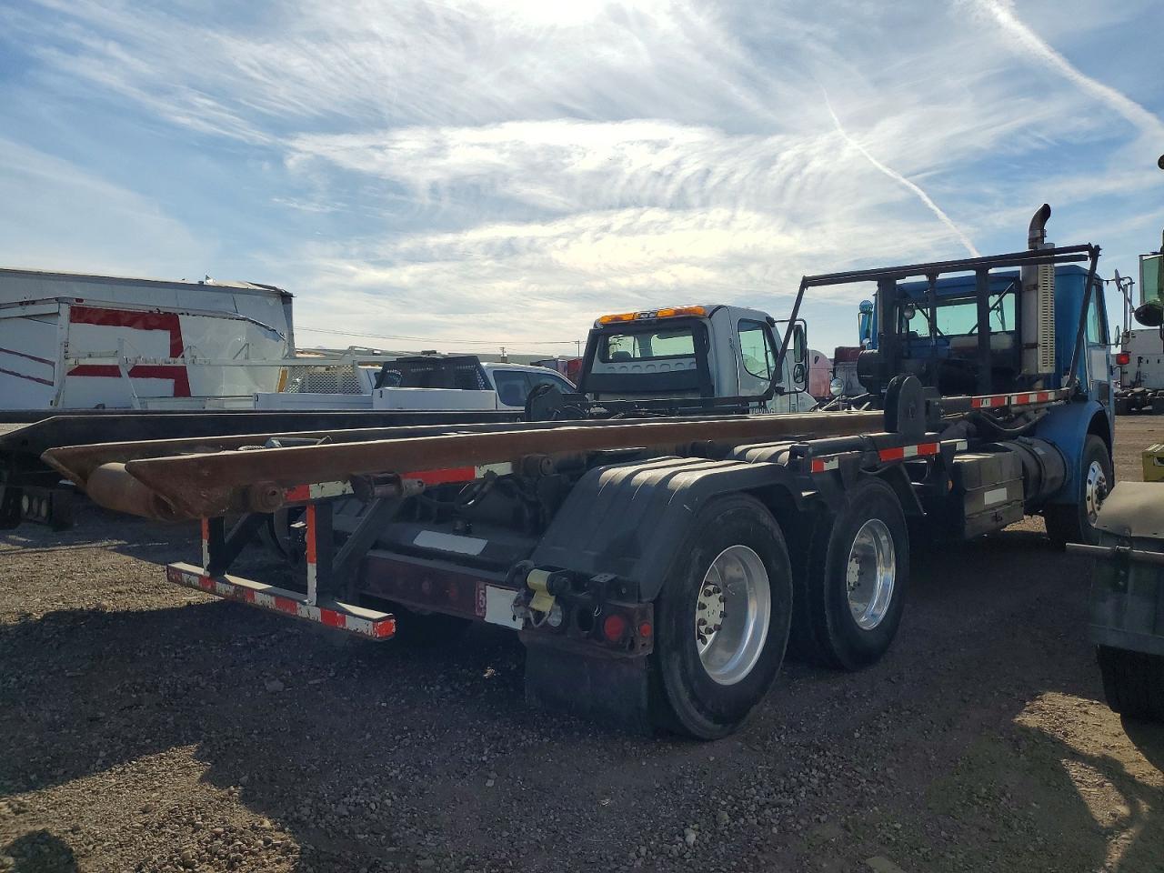 1996 Volvo Xpeditor ROLL-OFF Container Truck