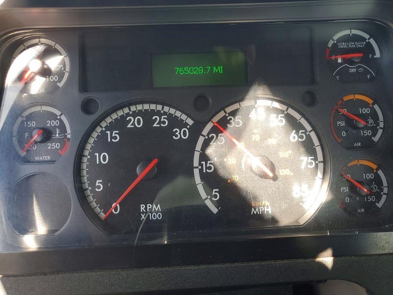 2016 Freightliner Cascadia 125 Semi Truck