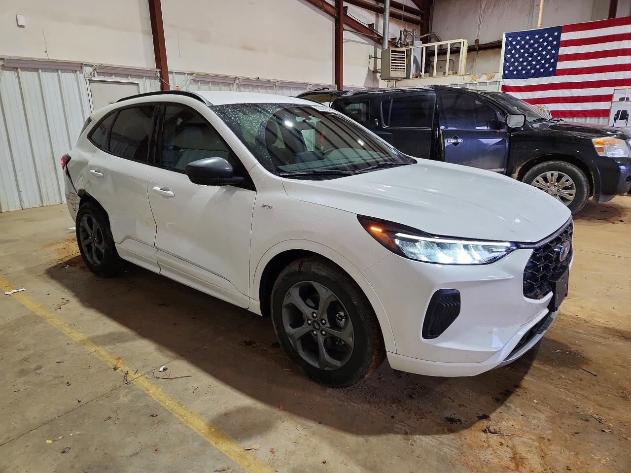 2024 Ford Escape st Line