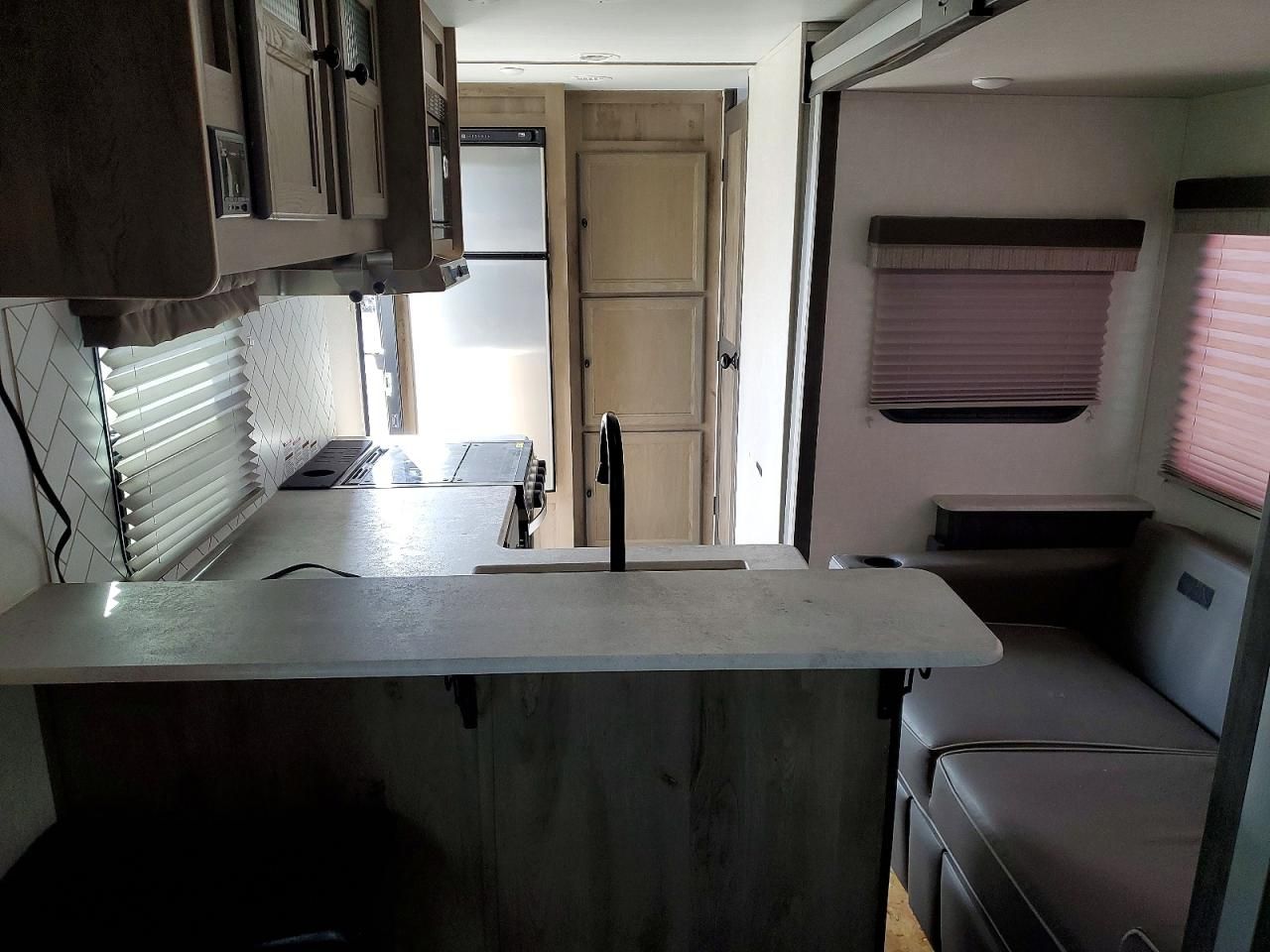 2021 Wildwood 2021 Foresriver Surveyor