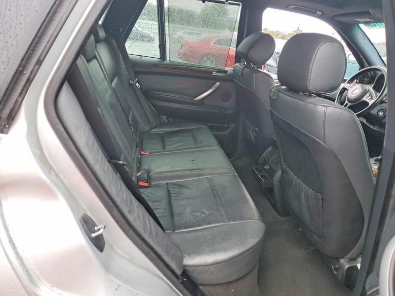 2002 BMW X5 3.0i