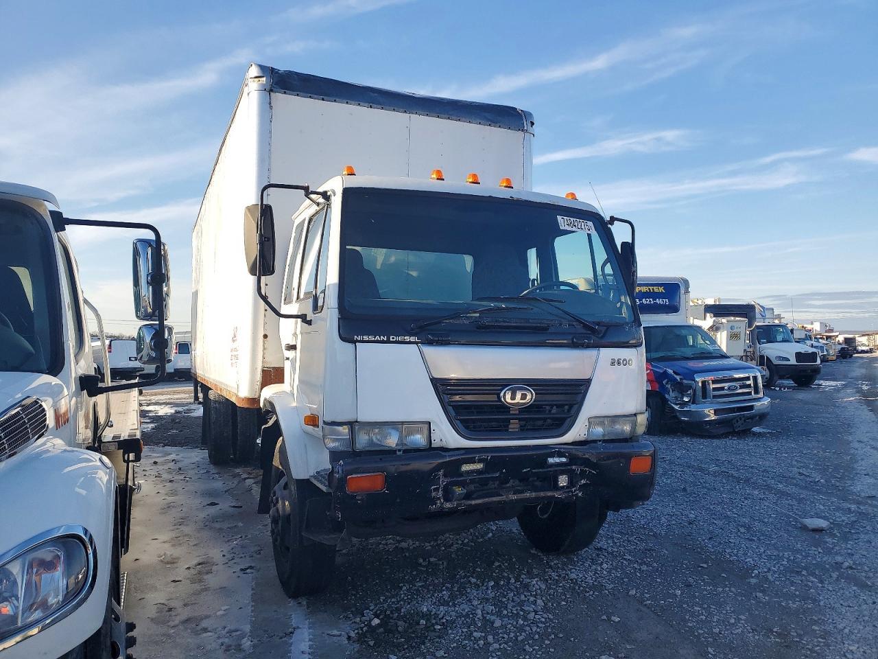 2007 Nissan Diesel UD2600 BOX Truck