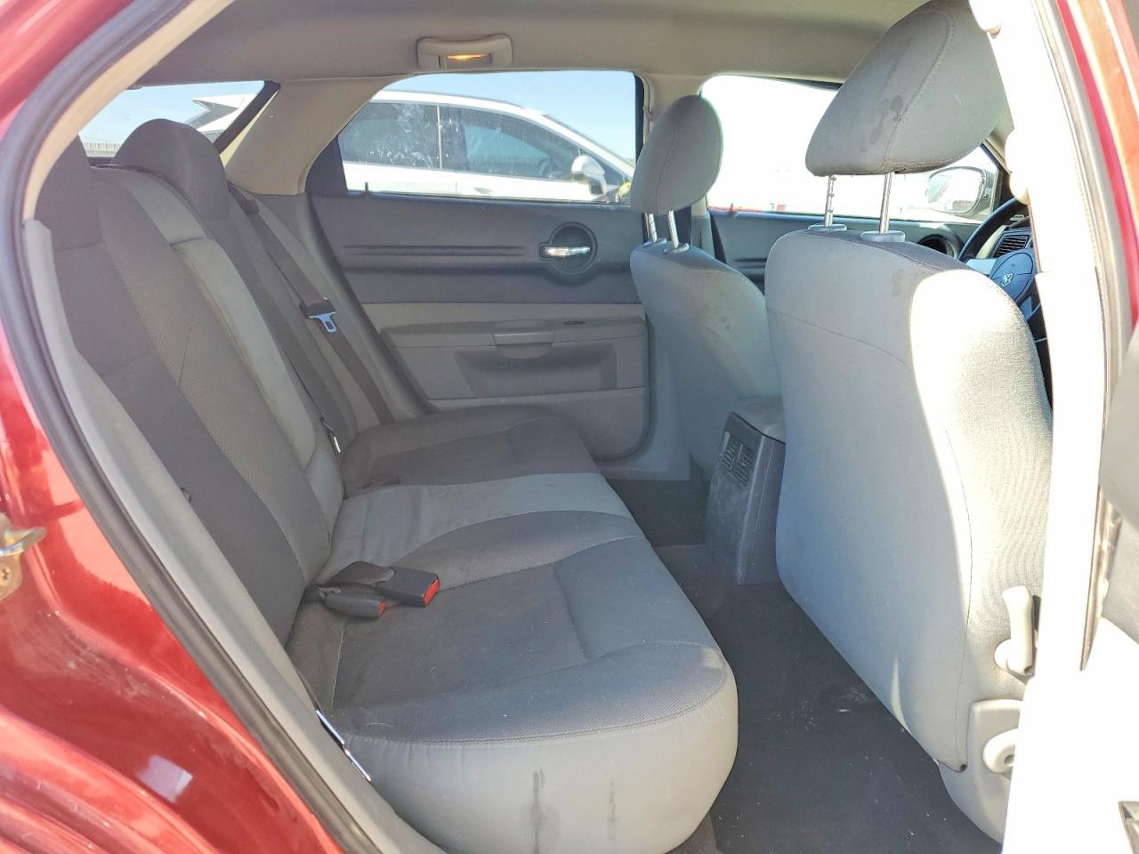 2005 Dodge Magnum sxt