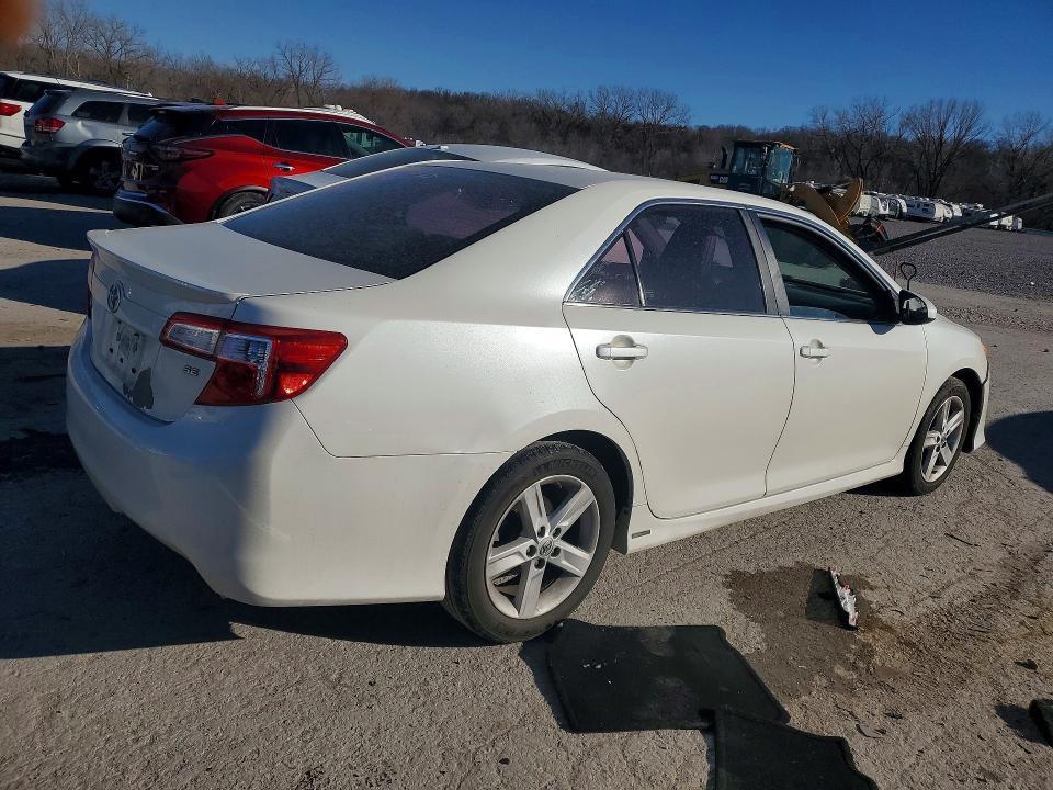 2014 Toyota Camry se