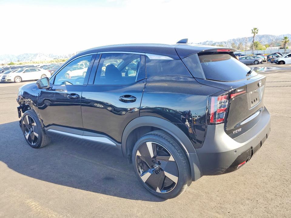 2025 Nissan Kicks sr