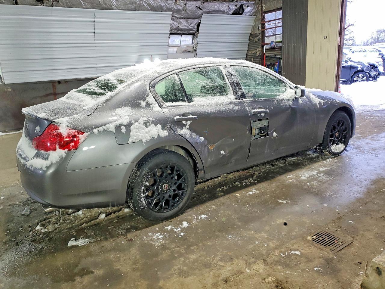 2012 Infinity G25 Sedan x
