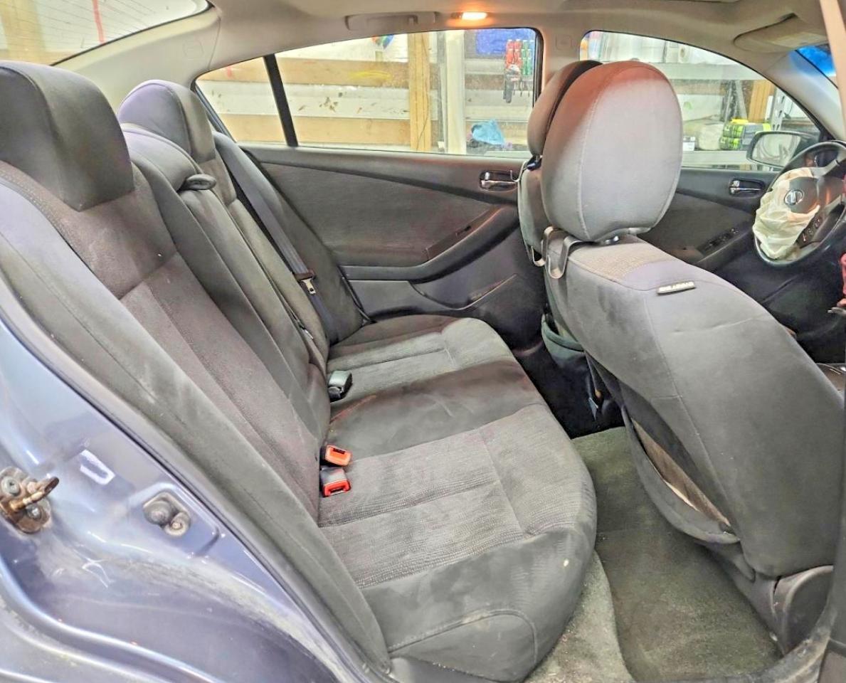 2010 Nissan Altima Base