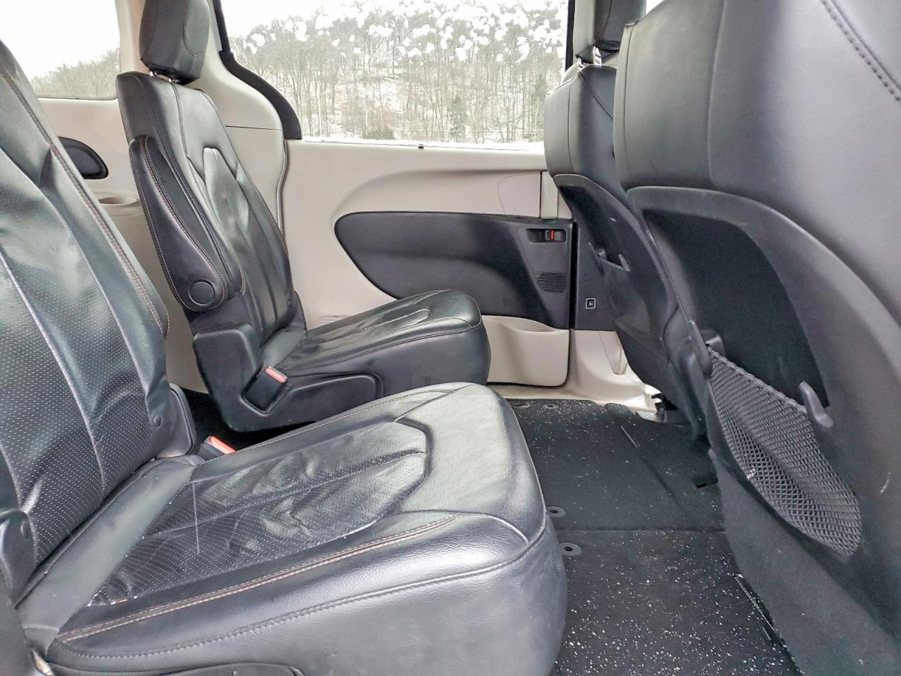 2018 Chrysler Pacifica Touring l