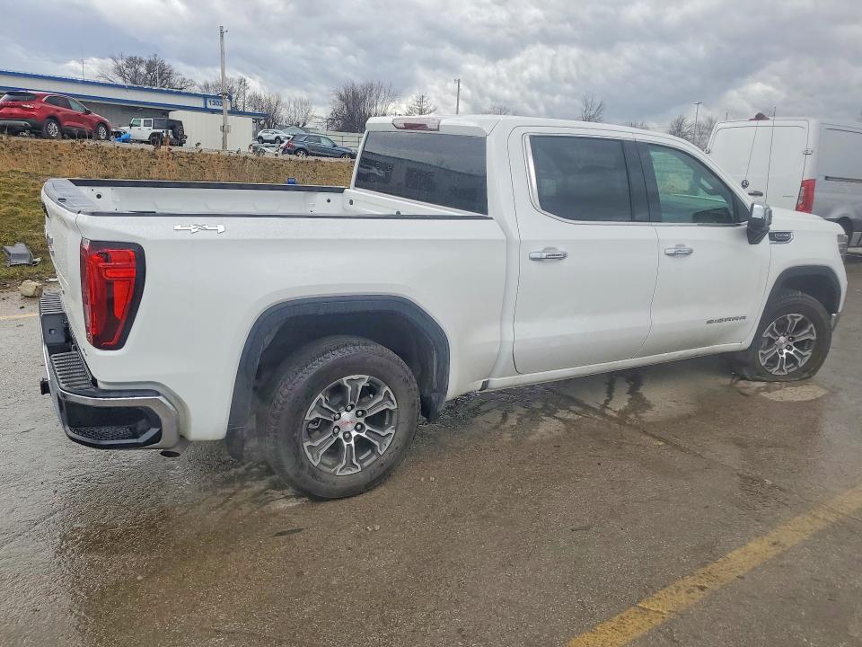 2026 GMC Sierra K1500 slt