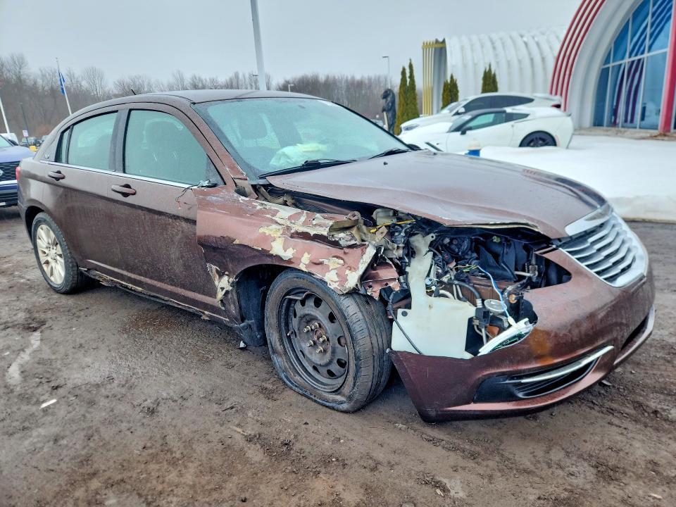 2013 Chrysler 200 lx