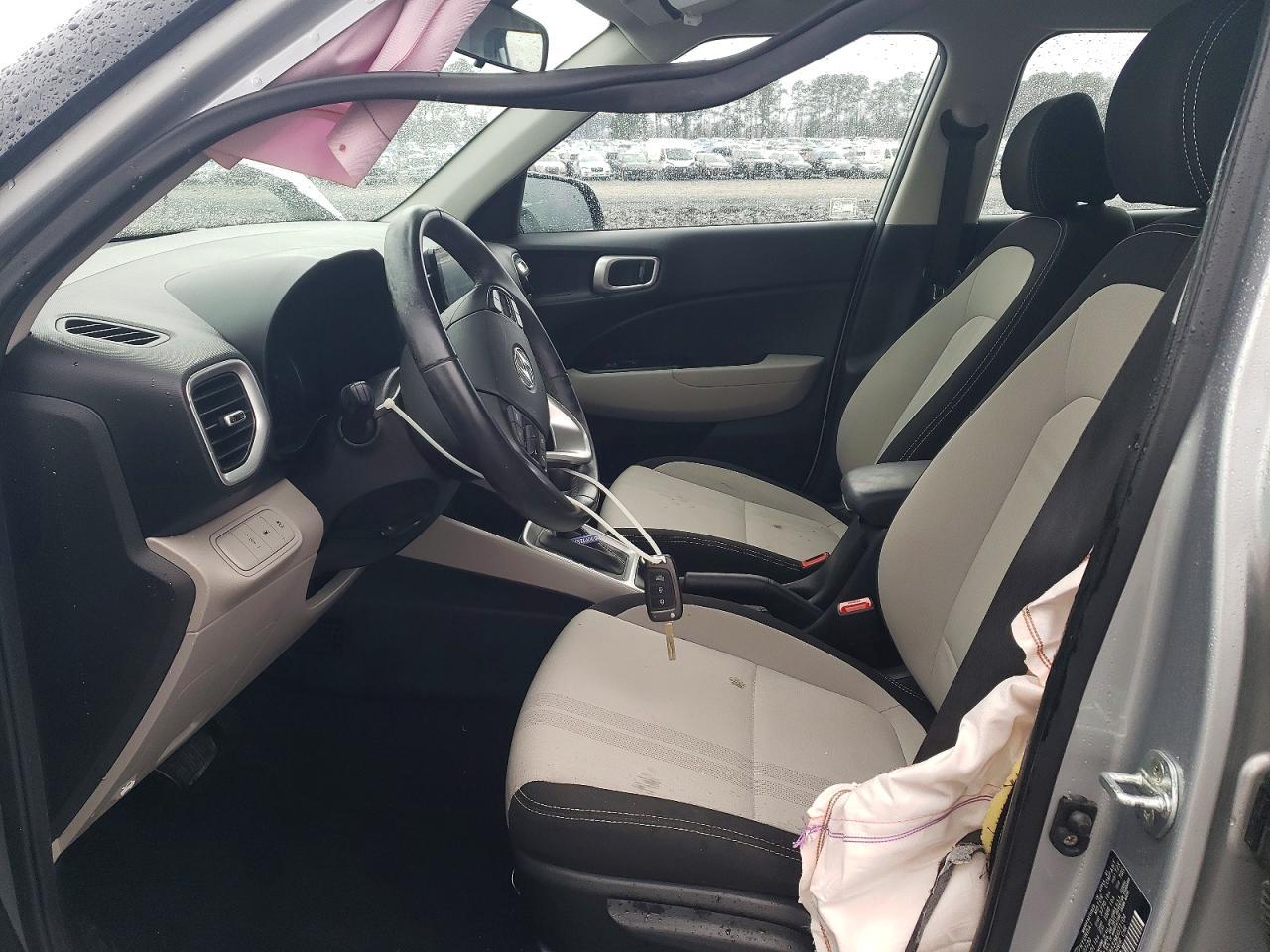 2021 Hyundai Venue sel
