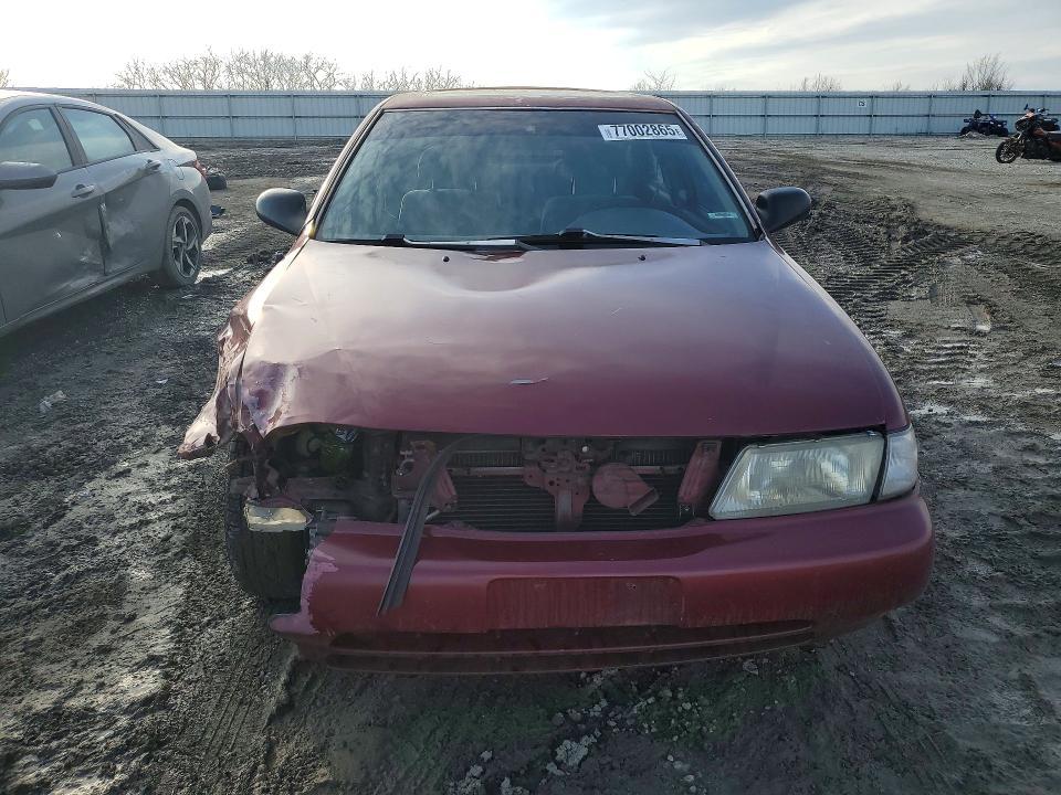 1995 Nissan Sentra Base