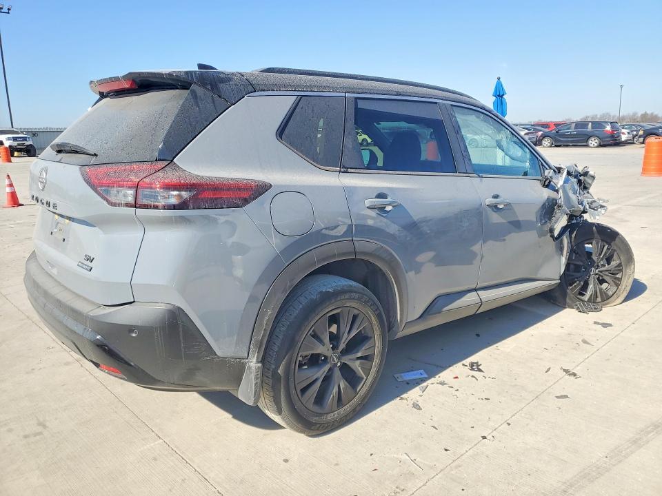 2023 Nissan Rogue sv